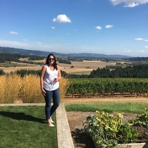 Meet your Posher, Emily